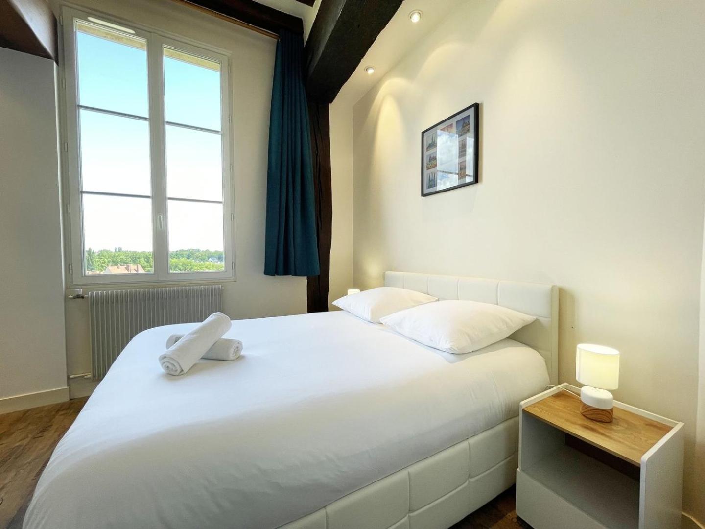 Appartement L'Horizon - Entree Independante - Parking à Chartres Extérieur photo